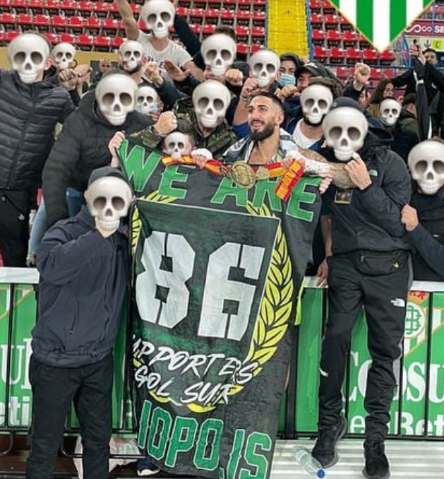 NoTrampEH's tweet photo. Juan Carlos Losilla.
Supporters Gol Sur, Muay-Thai pro-amateur. Hooligans Betis tatuado en el pecho. 
Fotón con sgs en una de sus veladas. https://t.co/FgsxncFqhr