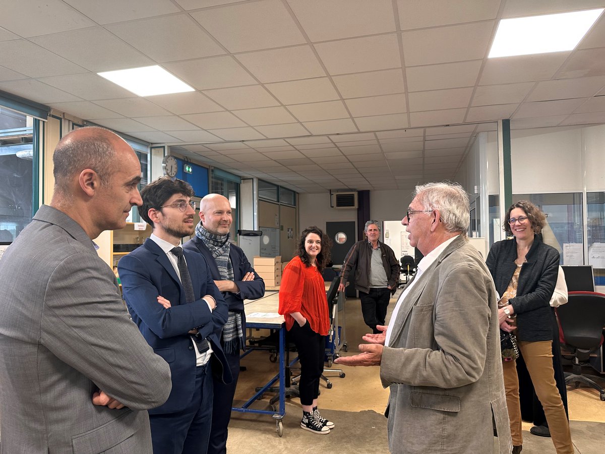 Fondation des Amis de l'Atelier (@fondation_amis) on Twitter photo Le 14 mai, notre ESAT La Vie en Herbes (91), a reçu la visite de <a href="/MaximeBaduel/">Maxime Baduel</a> délégué ministériel à l’ESS et son adjoint <a href="/jfpascal/">Jean-François Pascal</a>. L’occasion de mettre en lumière le travail remarquable effectué par nos travailleurs et professionnels au sein de notre ESAT, acteur de l’ESS. Le 14 mai, notre ESAT La Vie en Herbes (91), a reçu la visite de <a href="/MaximeBaduel/">Maxime Baduel</a> délégué ministériel à l’ESS et son adjoint <a href="/jfpascal/">Jean-François Pascal</a>. L’occasion de mettre en lumière le travail remarquable effectué par nos travailleurs et professionnels au sein de notre ESAT, acteur de l’ESS.