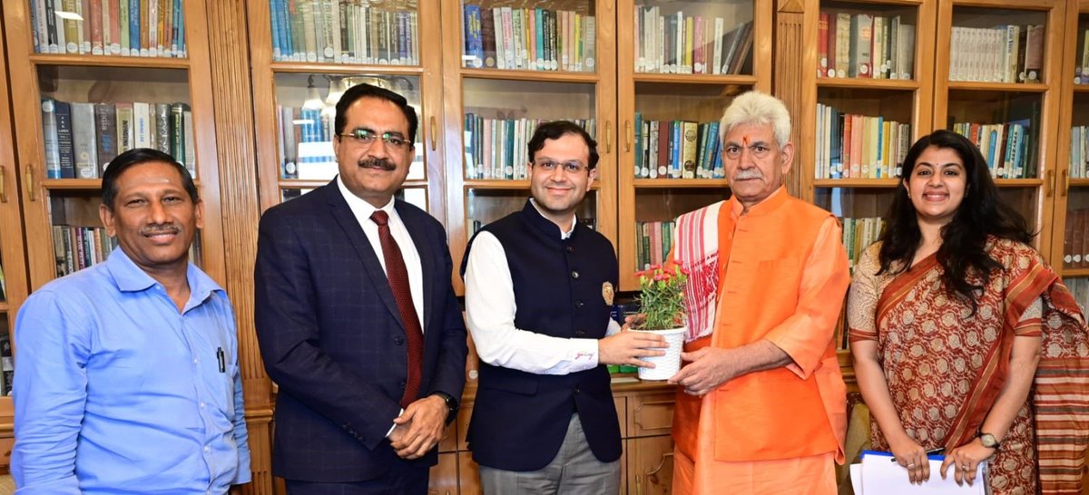 A delegation of Godrej Industries Group led by Sh Burjis Godrej, Executive Director, Godrej Agrovet Ltd. met Lieutenant Governor Shri Manoj Sinha at Raj Bhawan today. The delegation discussed with the Lt Governor the existing investments and the further expansion of their