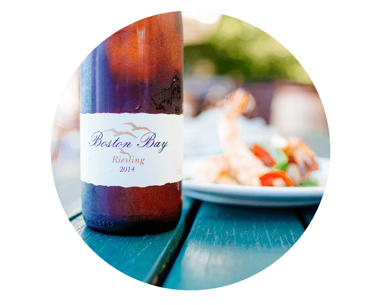 Our wine and food is tended by family and friends, all of whom are proudly connected to the Eyre Peninsula and its world-renowned grapes, seafood and regional produce. Discover our food and wine pairings and our local produce menu.