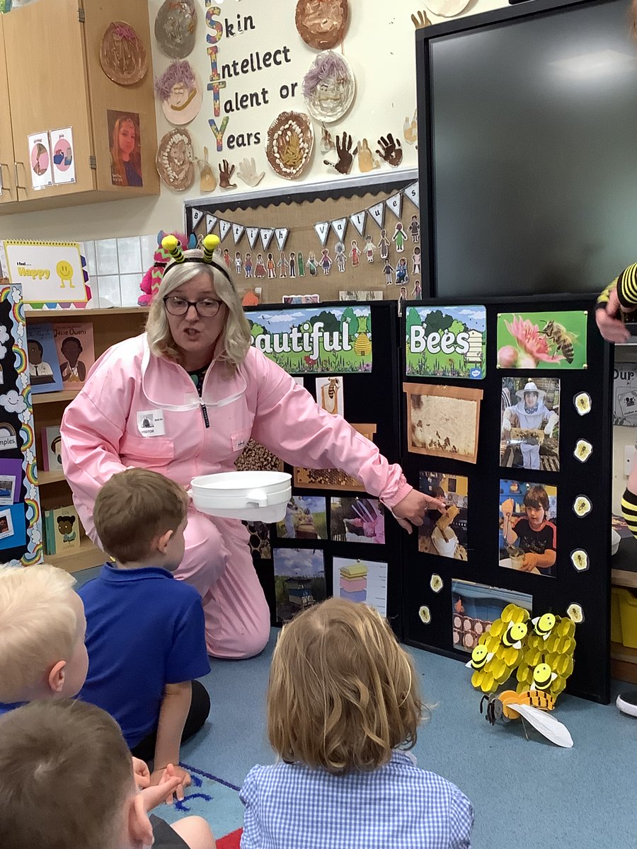 Thank you to Beth and Dotty for visiting #EYFS and talking all things bees! The children demonstrated to  Beth their knowledge of bee’s from our previous topic  #WorldBeeDay2024 🐝 #nurturinghearts #inspiringminds @worldbeeday