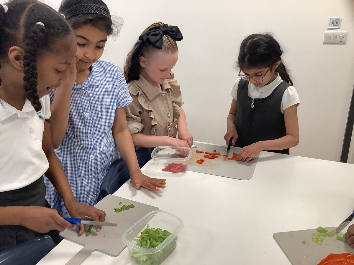 Gaskell Primary School tweet media