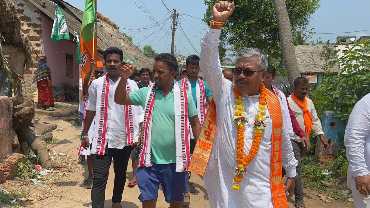 KonthoujamG's tweet photo. Exciting times are ahead as we kickstart our door-to-door campaign for the Puri Lok Sabha seat, led by our dynamic BJP candidate, Sh. @sambitswaraj  Ji ! We're dedicated to connecting with every household, listening to your voices, and understanding your aspirations for our beloved constituency.

Join us in this journey of progress, as we strive to bring about positive change and development to Puri. Your support is invaluable, and together, we can create a brighter future for all.