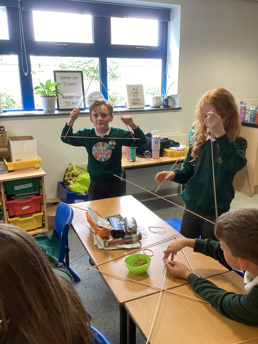 PenshurstSchool's tweet image. 4LD/SH are hard at work making triangles from wooden dowels for our class geodesic dome! Check back to see the progress later today #STEMEducation #StructualEngineers