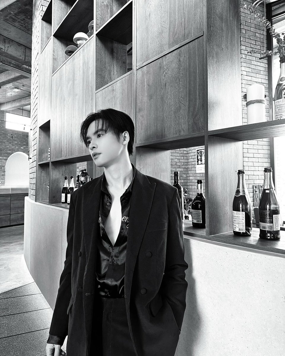 bbil1ypn's tweet photo. Your lips are like a wine , i want to get drunk 🥃
#bbil1ypn #star1ight https://t.co/16a4ZciqMa