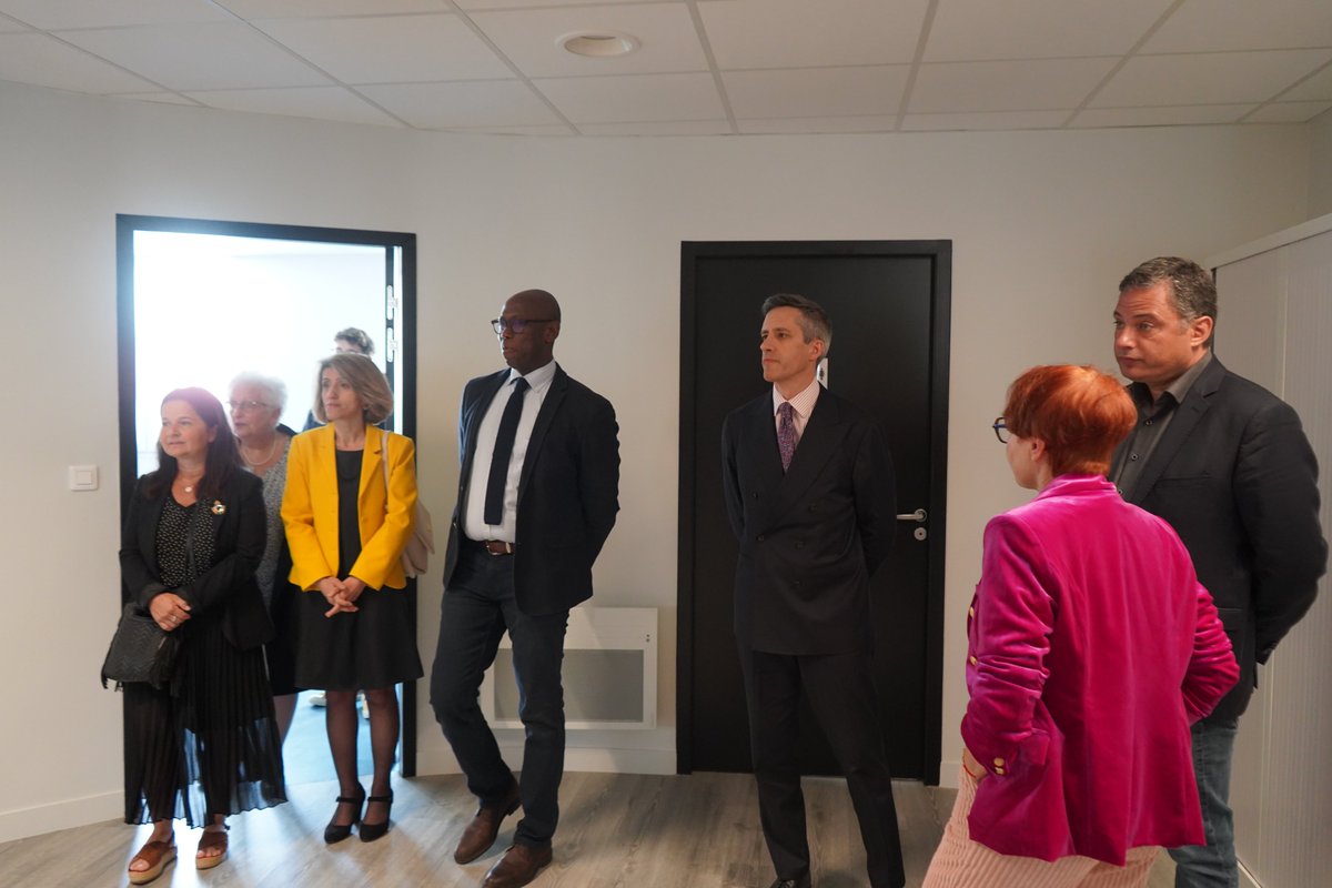 EsquirolLimoges's tweet photo. 📷 Retour en images sur l'inauguration du CSAPA Bobillot et du CERJEP. Un déménagement au 18 rue Aigueperse afin de souligner l’importance d’un outil de travail adapté face à l'ampleur des défis que présente l'addiction dans la société contemporaine.
#inauguration #CSAPA #cerjep https://t.co/GpgS5Wy6qs