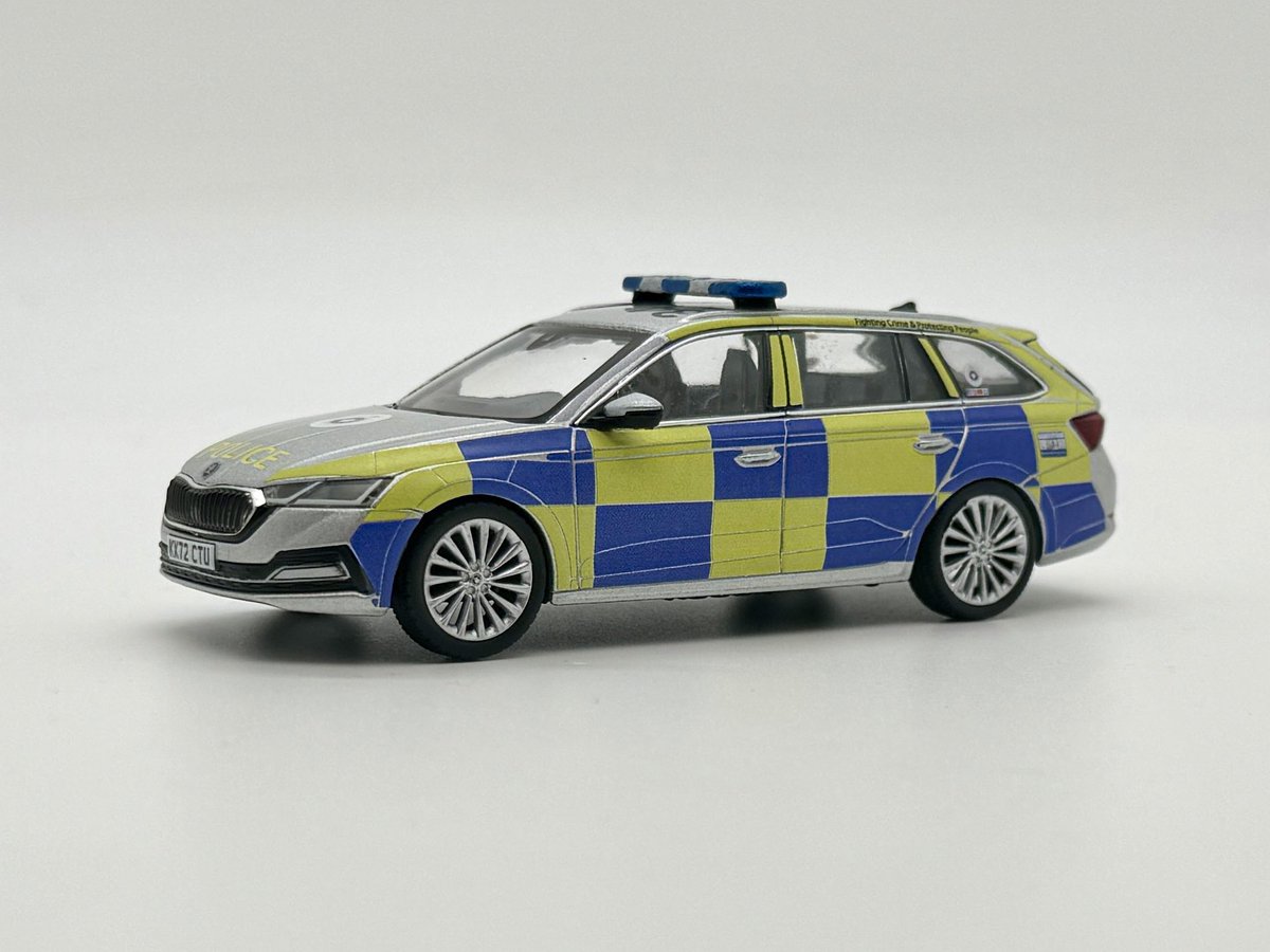 blue_code3's tweet image. A pair of recent works. A long written-off BMW 330d estate from Cambridgeshire Constabulary Rural Crime Action Team &amp;amp; A Skoda Octavia IRV from Northamptonshire Police.