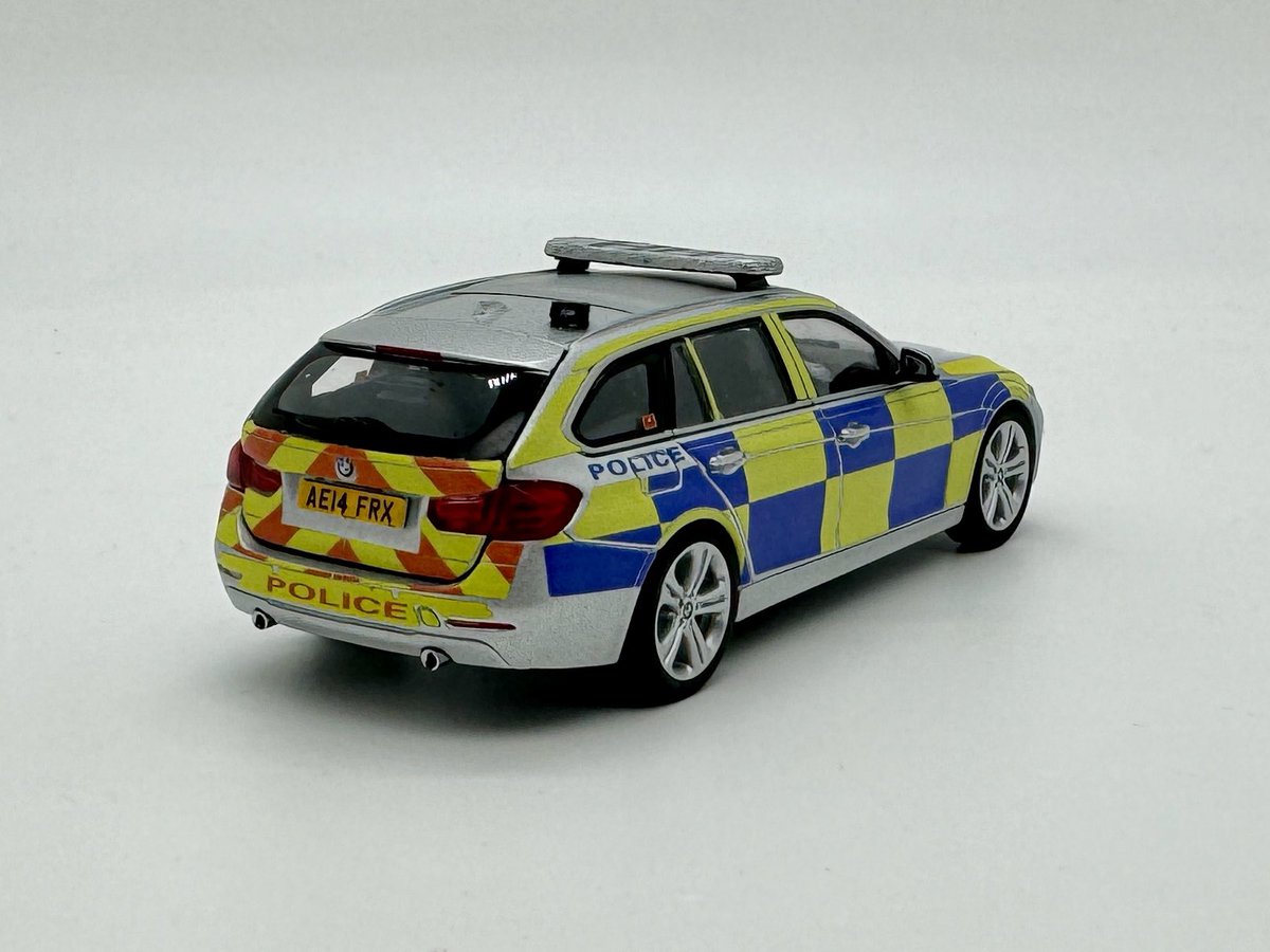 blue_code3's tweet image. A pair of recent works. A long written-off BMW 330d estate from Cambridgeshire Constabulary Rural Crime Action Team &amp;amp; A Skoda Octavia IRV from Northamptonshire Police.