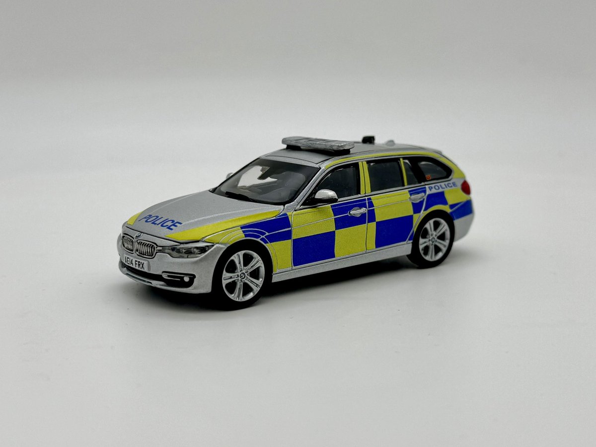 blue_code3's tweet image. A pair of recent works. A long written-off BMW 330d estate from Cambridgeshire Constabulary Rural Crime Action Team &amp;amp; A Skoda Octavia IRV from Northamptonshire Police.