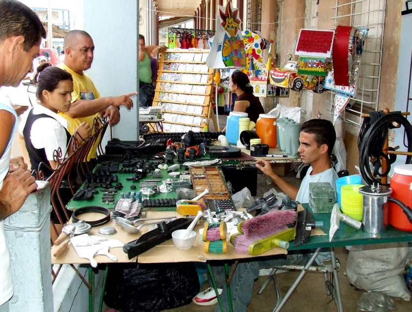 MTSS_CUBA's tweet photo. El Decreto Ley 48 del régimen especial de seguridad social para los trabajadores por cuenta propia, los socios de las CNA y de las MIPYMES privadas, establece que la afiliación y la contribución es obligatoria  y requisito indispensable para ejercer la actividad. #MtssCuba https://t.co/5OSjia53sM