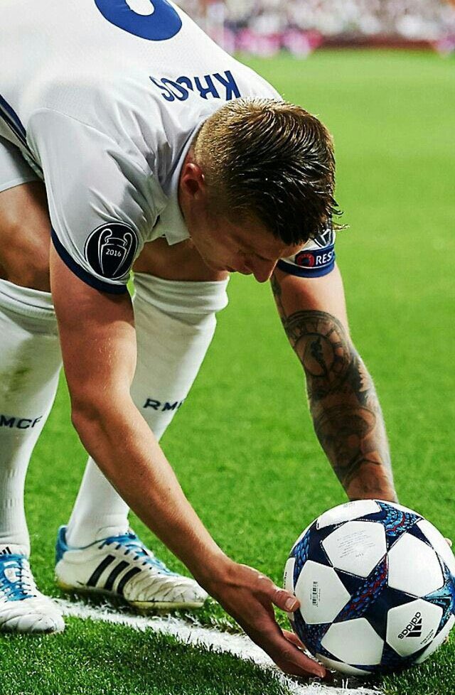 BeaHdezz's tweet photo. Hoy se despide el dueño del fútbol, 
Don Antonio Kroos 🥹💙 

Que bueno que viniste y que legado nos dejaste
#GraciasKroos https://t.co/DEQdKX0ojz