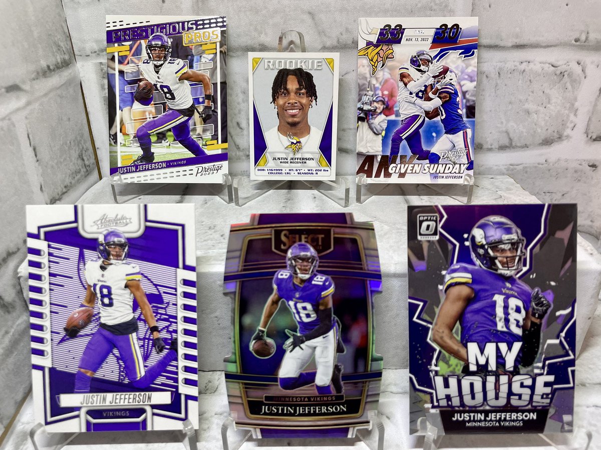 #JustinJefferson lot (Top middle is a sticker) 
$8 shipped 
#MinnesotaVikings #Skol #Thehobby #TheCardBoyz #tradingcards #whodoyoucollect 
@sports_sell @ILOVECOLLECTIN1 @CardboardEchoes @CardHobbyRTs @HobbyRetweet_ @SleepyCards_RT @CodiDaReposter