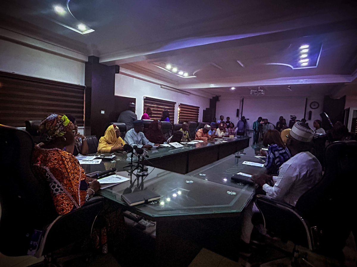 Fmohnigeria's tweet image. #pressbriefing
As part of activities to commemorate the 2024 #SaltAwarenessWeek today we held a ministerial Press Briefing. 

The Coordinating Minister @Fmohnigeria , represented by the Perm Sec, Ms Kachollom Daju mni, stated that the 2024 theme : "IT'S TIME TO SHINE THE