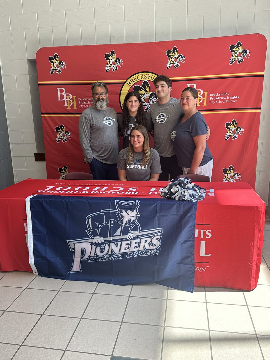 Congratulations to <a href="/CozzaEmma/">Emma Cozza</a> on signing her National Letter of Intent! We are so proud of you and excited to see what you achieve at <a href="/ettasoftball/">Marietta Softball</a>! 🤍