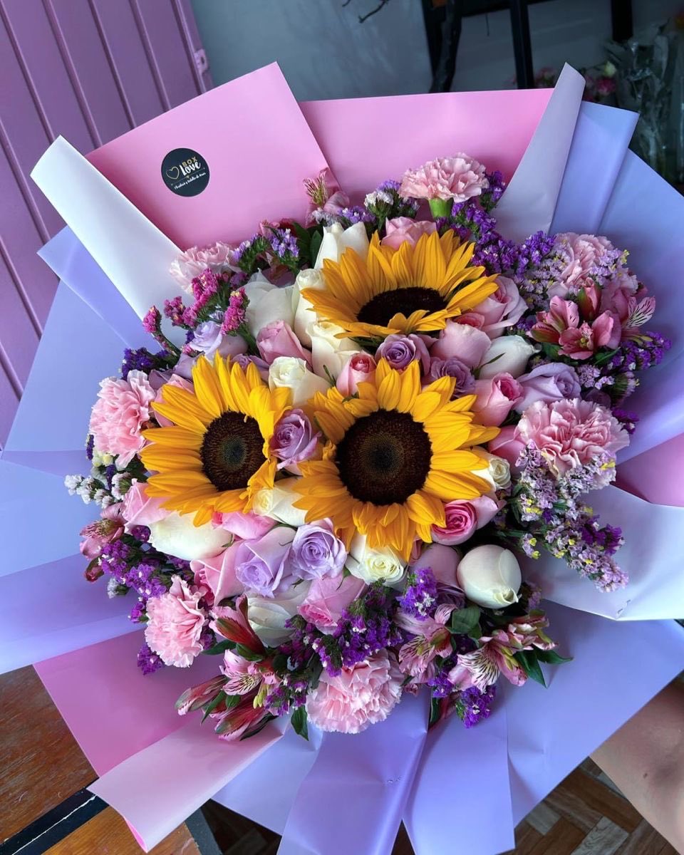 sunflowerchives's tweet photo. I have something for you💖 https://t.co/RCrvy4t2fu
