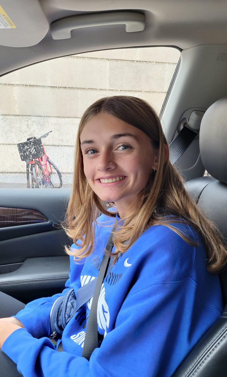 ericdwight's tweet photo. JD is turning Sweet 16 today! Happy birthday baby girl! @JanikaDwight https://t.co/Y90DKNCqlQ