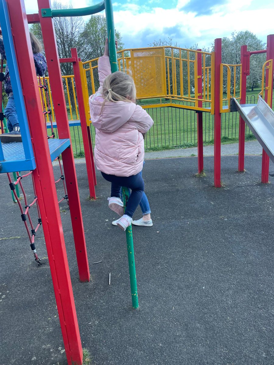 LeannMCross's tweet photo. Where do you go for parenting support and what does that mean to you?  Help shape the Greenwich plan. Can you please spend a few minutes to fill in this survey. Thank you. https://t.co/nG8kIIrge2 https://t.co/uXPhzwhXNs