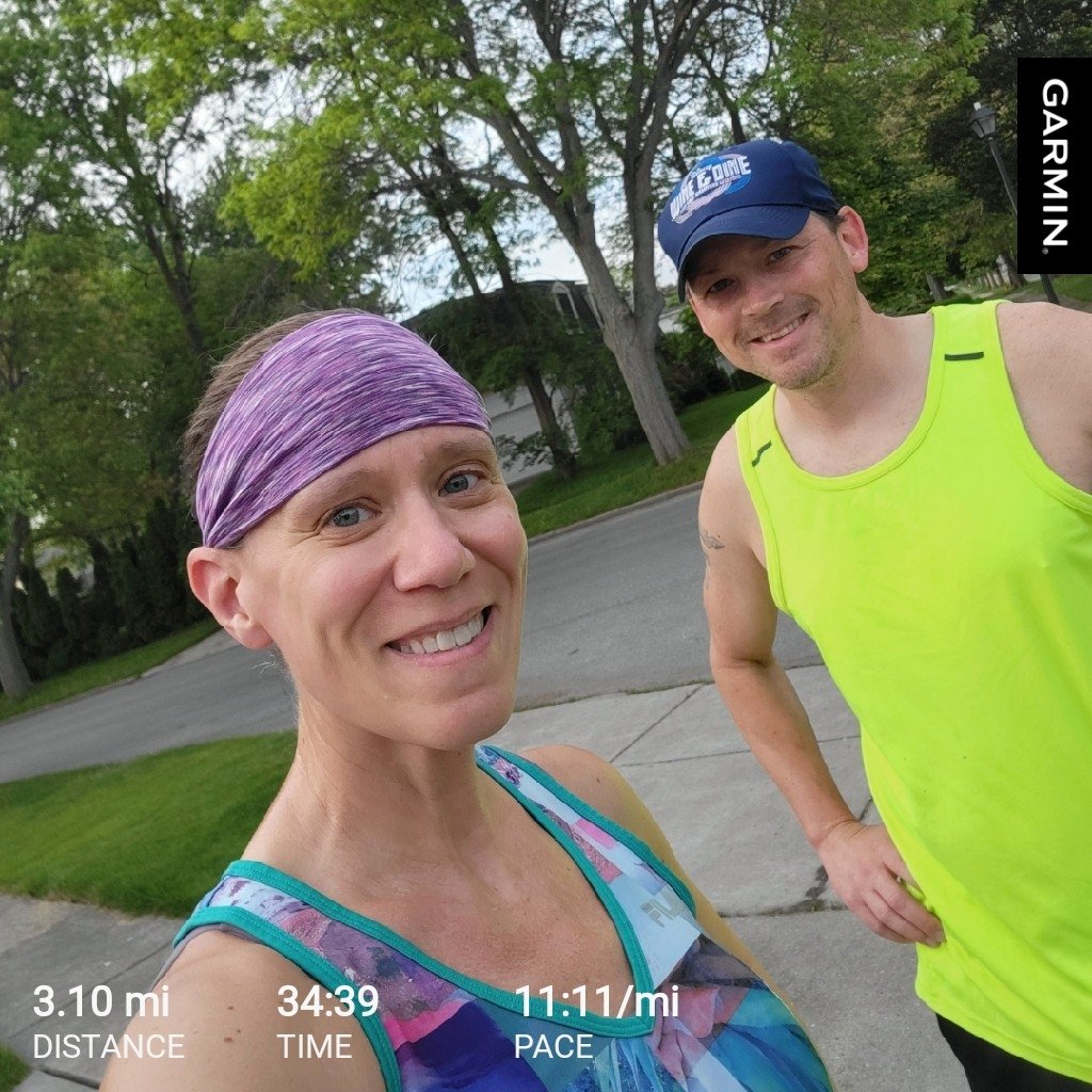 MedalChasers's tweet photo. Wow it's already warm out here! It was 69 degrees at the start of our run! Glad we decided to get out before work instead of after! Happy Tuesday!

#running #morningmiles #medalchasers #5k #tuesdayrun #mayrunning #halfmarathontraining https://t.co/73NBrrdA5r