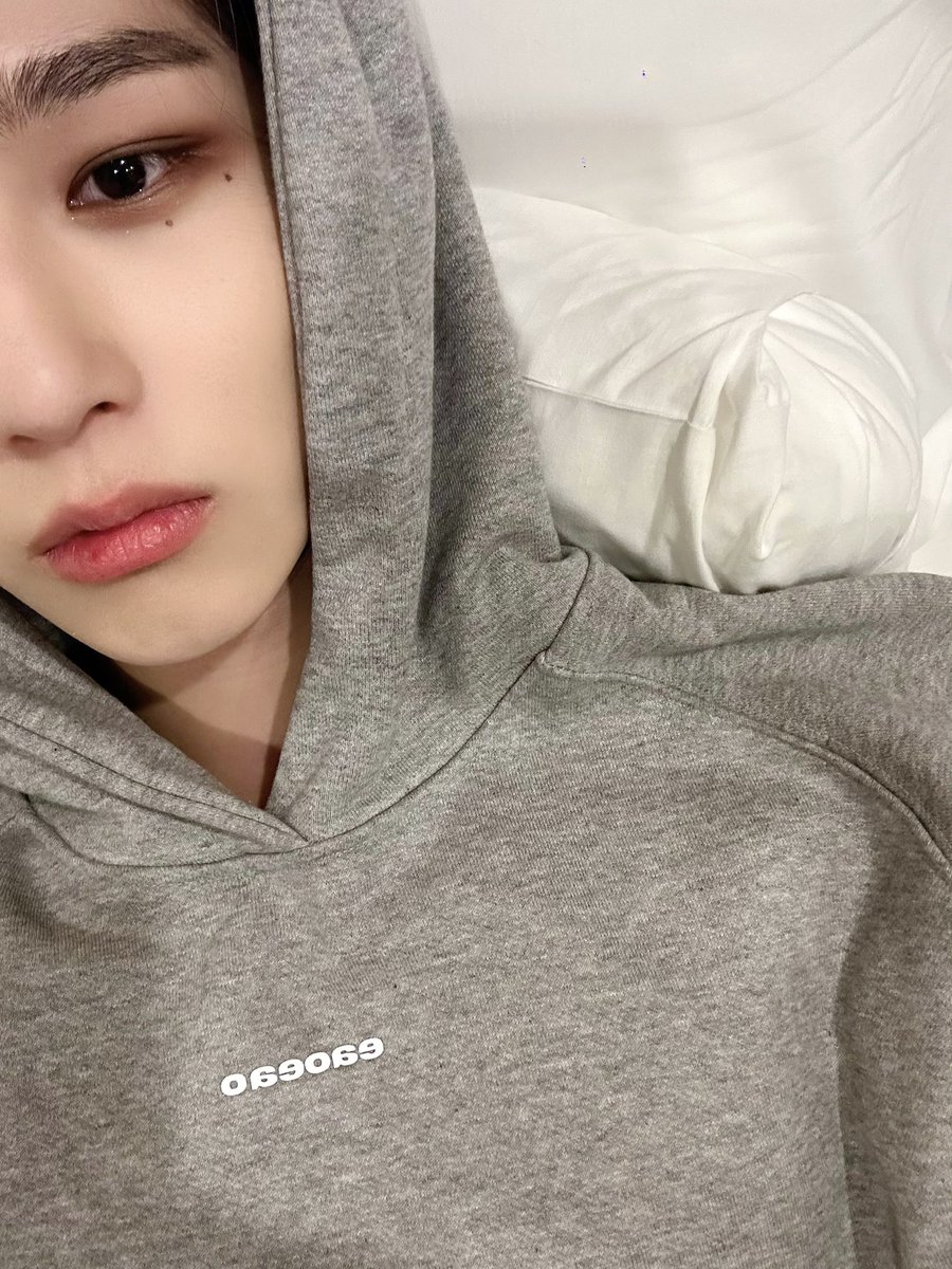 by_EPEX's tweet photo. [#백승]

제니스 밥 뭐 먹었어!!😝😝

#EPEX #이펙스 #BAEKSEUNG #백승 #백전백승 https://t.co/Jzyr2rfkIO