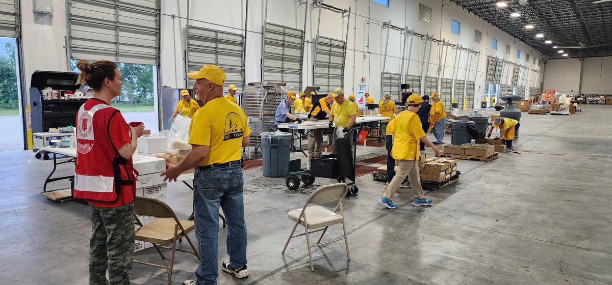 In response to the flooding in East Texas & powerful wind storm in Houston, @_SBTC & @TexansOnMission are stepping up to meet needs. Today, Send Relief is shipping flood recovery supplies & roofing to support their response. Join us in praying for those impacted by this crisis.