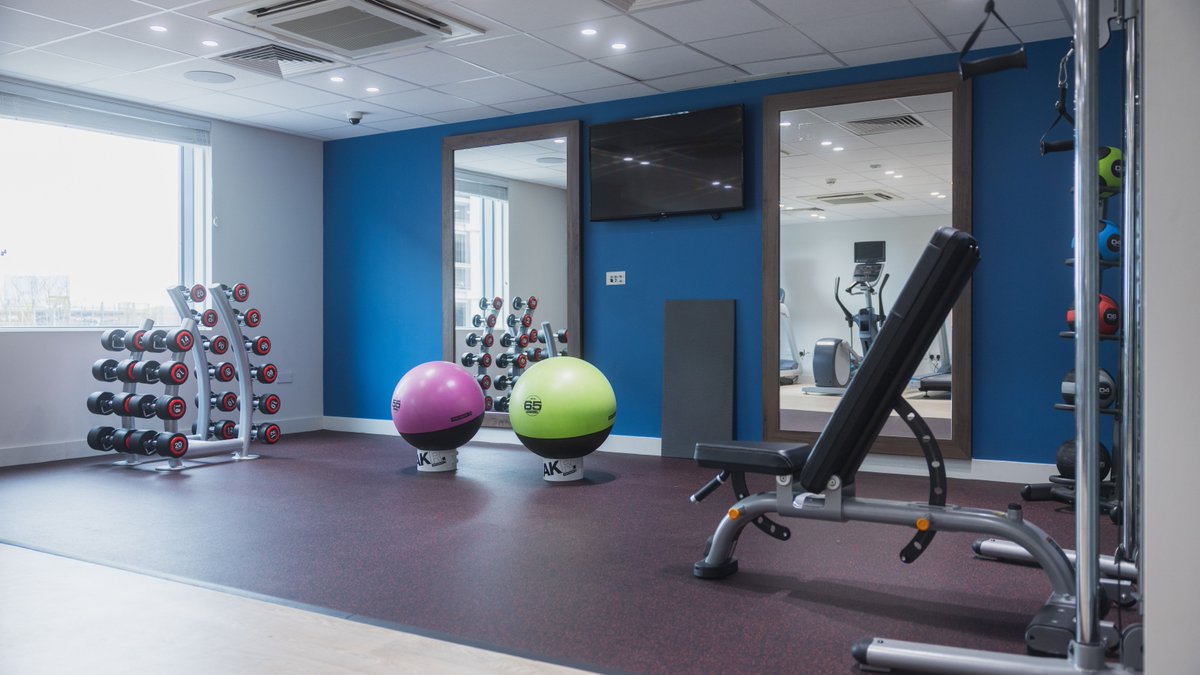 Our hotel has an inclusive gym exclusively for residential guests💪 

#hgibhxairport #hiltongardeninn #hilton #castlebridgehospitality #birmingham #gym