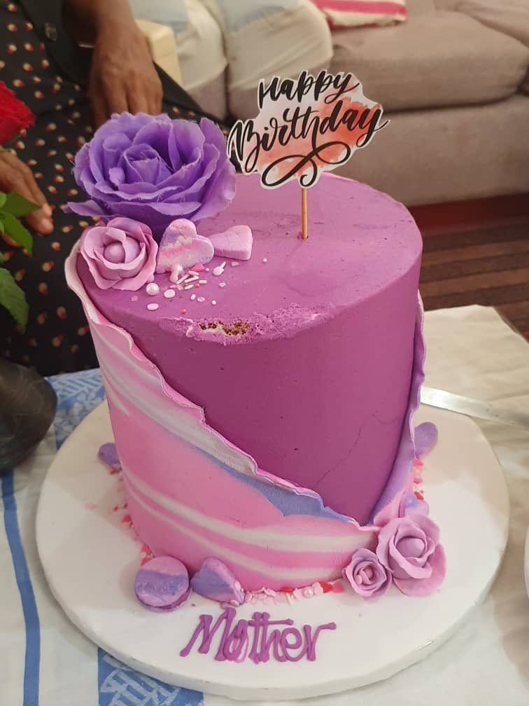 pamdebams's tweet photo. 🙏🎉 Grateful for God's abundant blessings and the gift of my amazing Mum's life! 🎂🌺 Wishing her a birthday filled with joy, love, and every happiness. Here's to many more years of love and laughter! Amen & Amen 🙏 💕✨ #BlessedMum #HappyBirthday #Gratitude https://t.co/MT8KOUdWg5