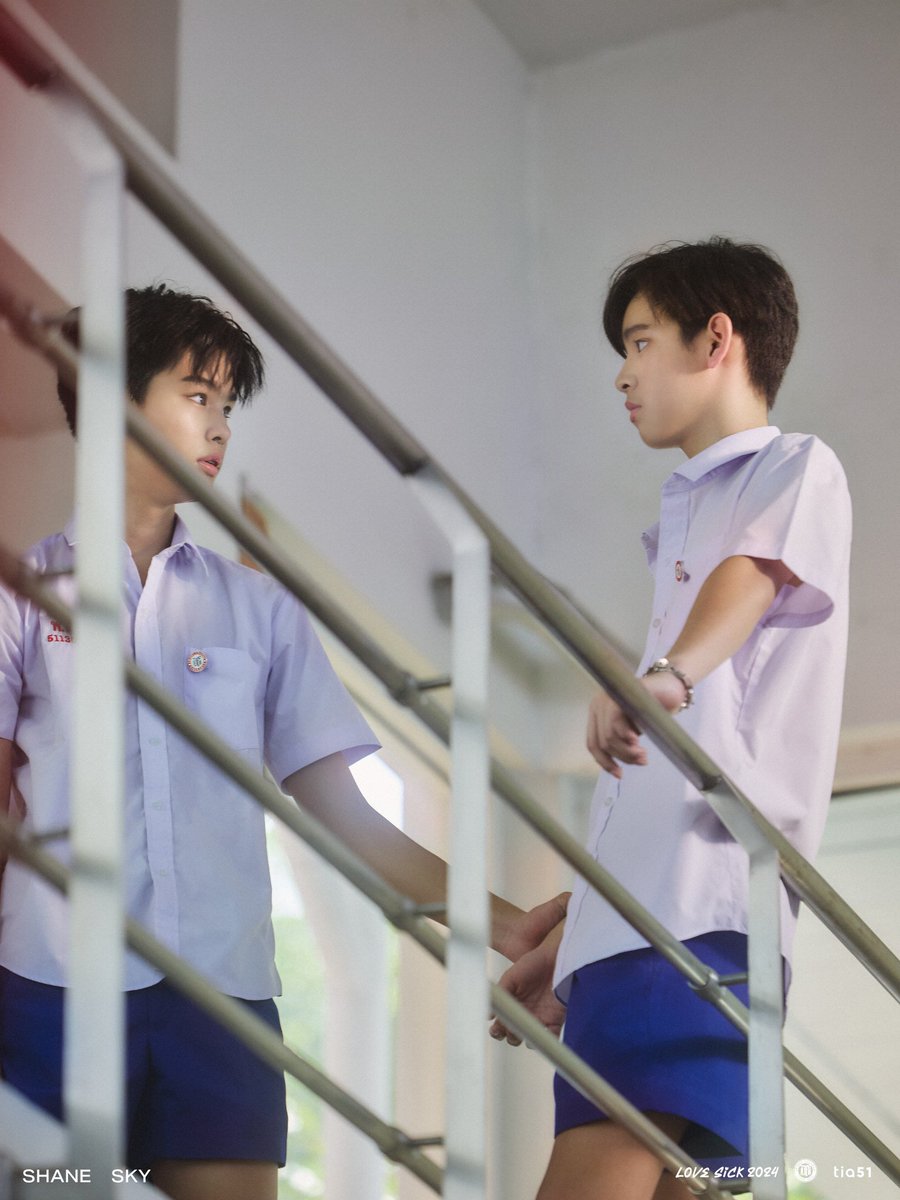 สั่น (shake) 2024 
VISUAL IMAGES : (MORE) FRIENDS 🏫💙

SHANE | SKY
@shane.tnp
<a href="/aroonratanakul/">Karit Aroonratanakul</a>

08.06.24 (08.00 PM GMT+7)

#ShaneThanatpong 
#SkyPhasith    
#สั่น2024 
#shake2024 
#lovesick2024  
#ชุลมุนกางเกงน้ำเงิน  
#fridaycollege