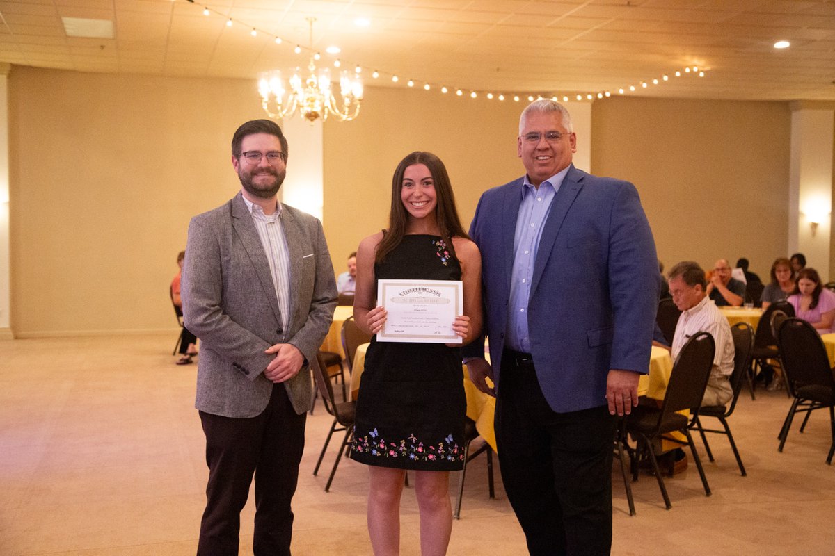 Congrats, Allie, the recipient of our 2024 PPF Scholarship! With her outstanding academic record, volunteer activity, and future goals, we are proud to support Allie on her ambitious academic journey! #PantherPrideFoundation #WeAreMaumee
