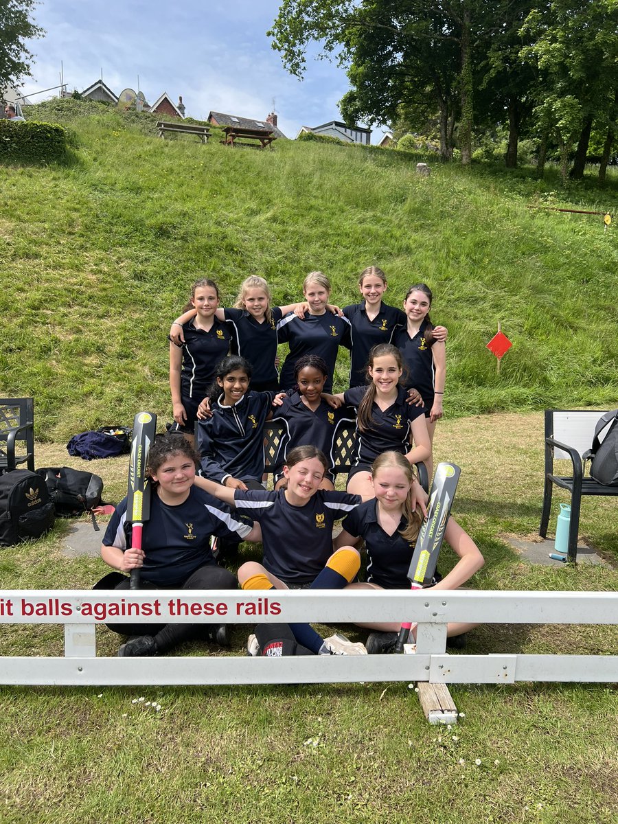A great day out today for our year 7 girls at the U13 Welsh Plate Competition. Great to see so many girls playing cricket @CricketWales @HeadteacherBas1 @miss_parfitt 🏏🏴󠁧󠁢󠁷󠁬󠁳󠁿🦌