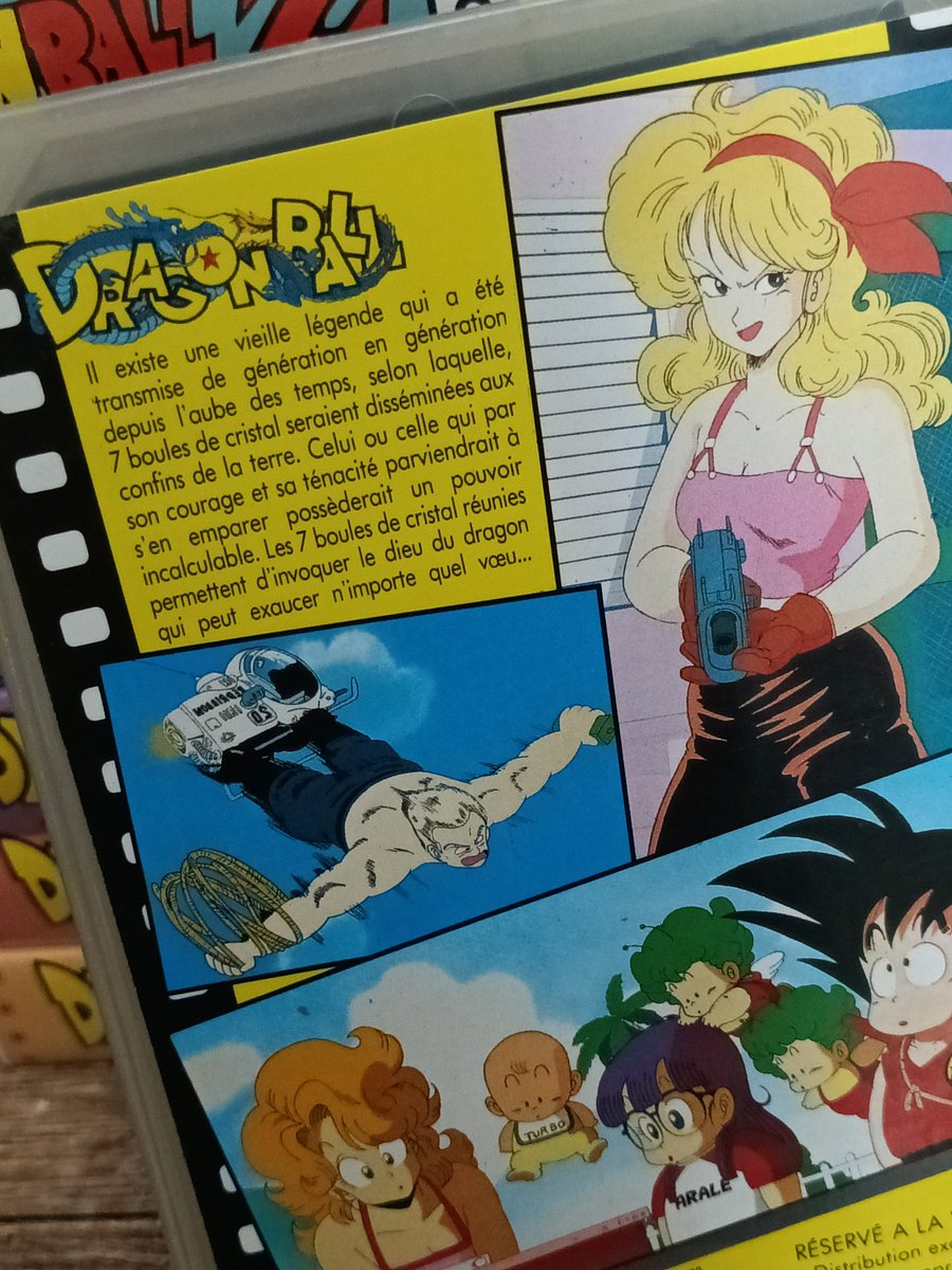 Un petit film cadeau avec le lots ! #vhs #dragonball