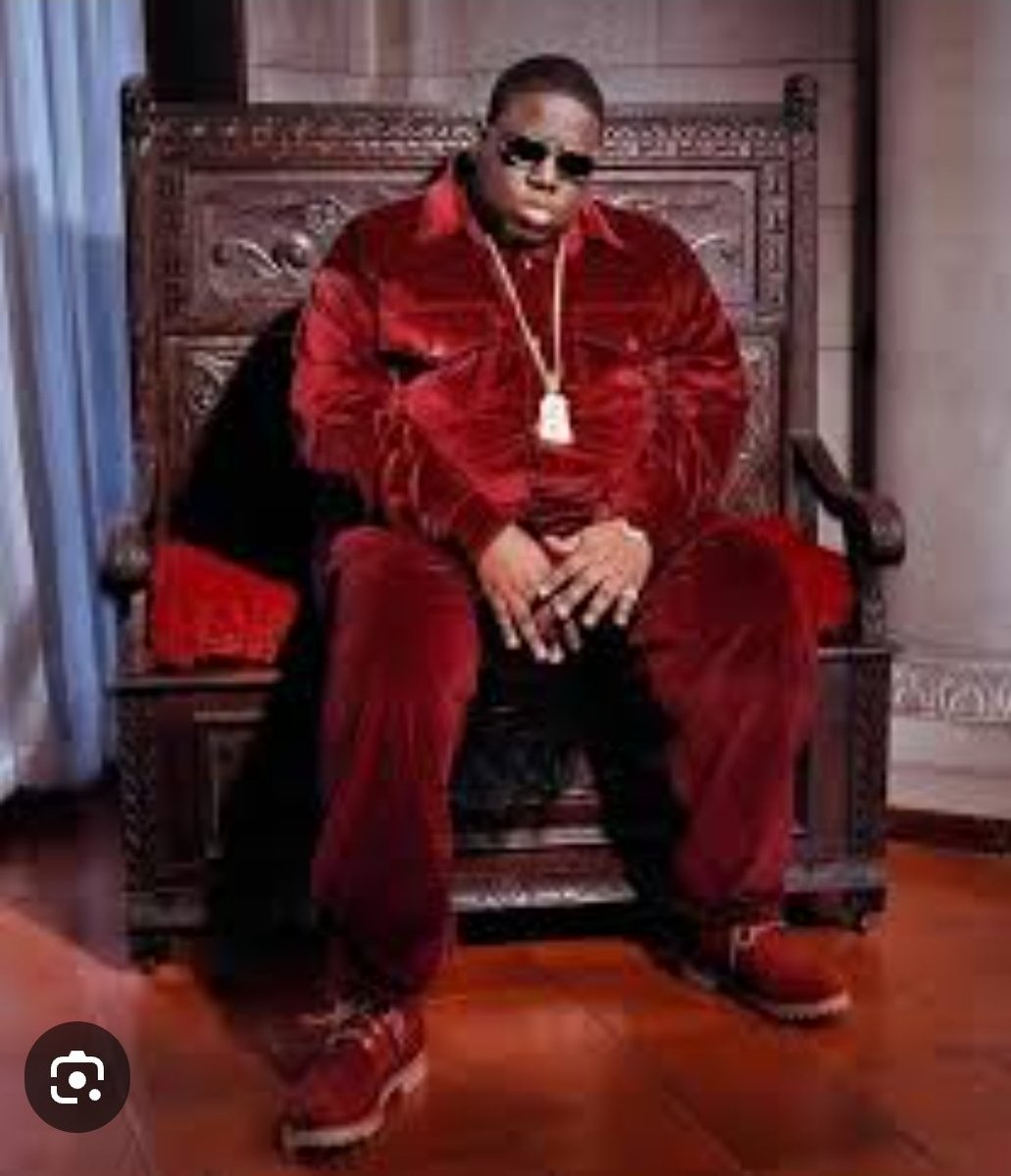 Ace_thabarber's tweet photo. Happy Heavenly birthday #Biggie continue to rest peacefully King! https://t.co/ucyhkq5fmq