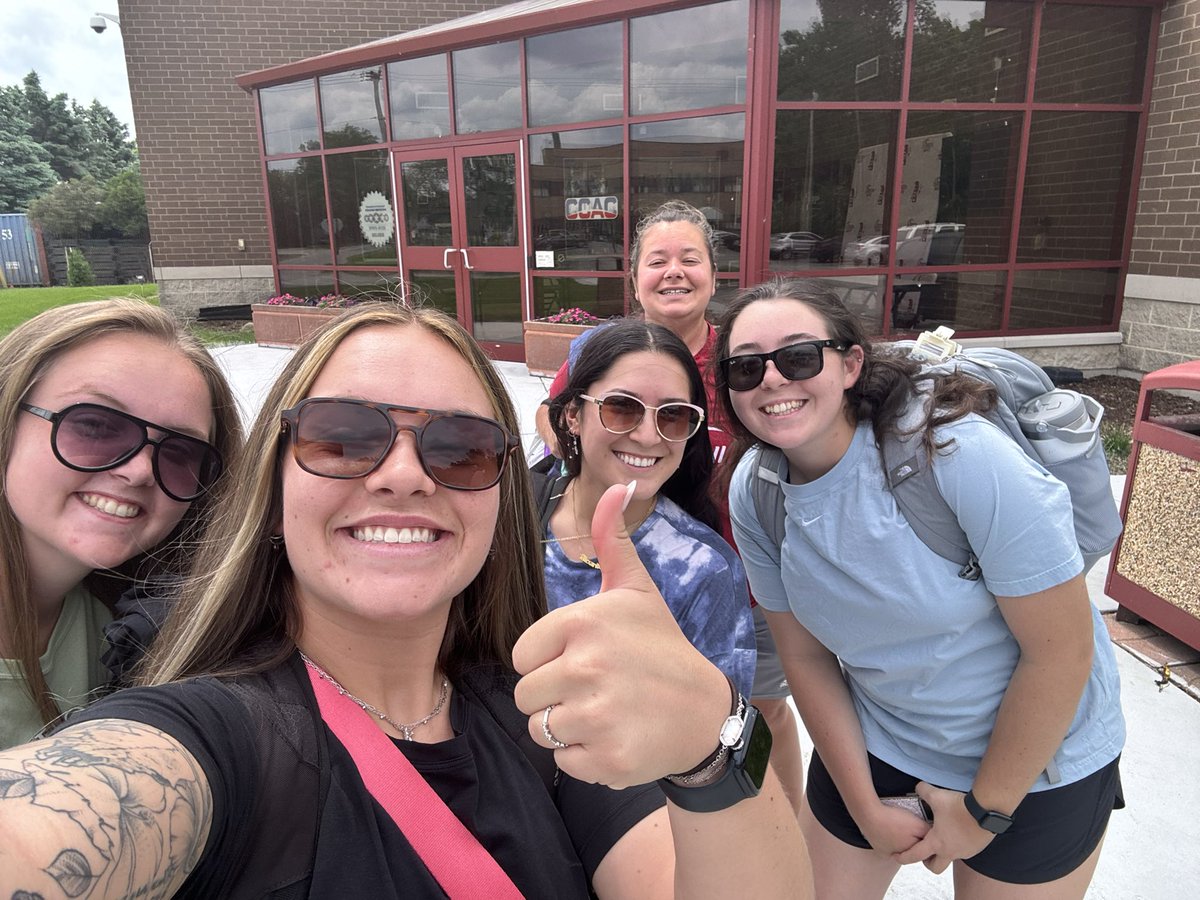 And these young ladies are on their way to Italy with the honors class trip. Have fun ladies! You all deserve this trip!! #HonorStudents #CCSJ🥎FAMILY #CCSJSOFTBALL🥎
