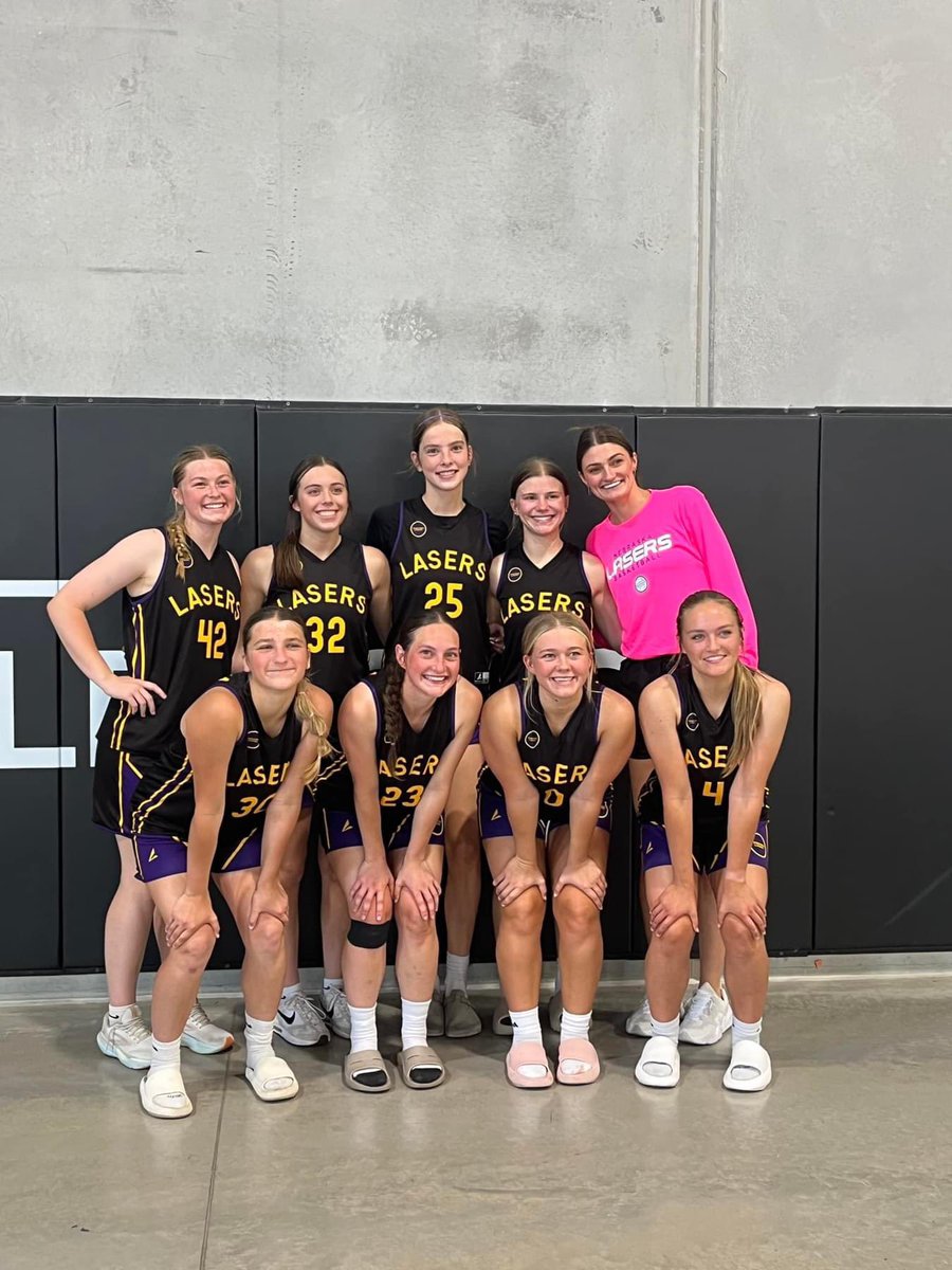 NELasersHoops's tweet photo. Great way to start the year going 5-1 at the Battle of the Best! https://t.co/P3zD1Zki3N
