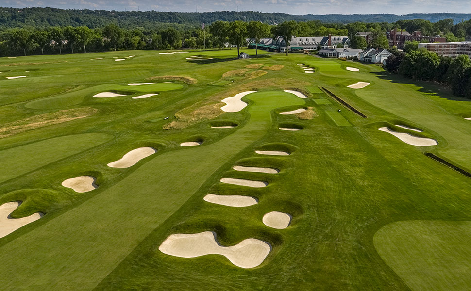 Atlantic. Fishers Island. Friar’s Head. Winged Foot.

LACC. Myopia. Oakmont. Riviera.

The MGA Foundation Day of Golf Online Auction is LIVE! Bid on incredible golf experiences in the Met Area &amp; beyond in support of the GOLFWORKS student-intern program.

bit.ly/3V7mnGs