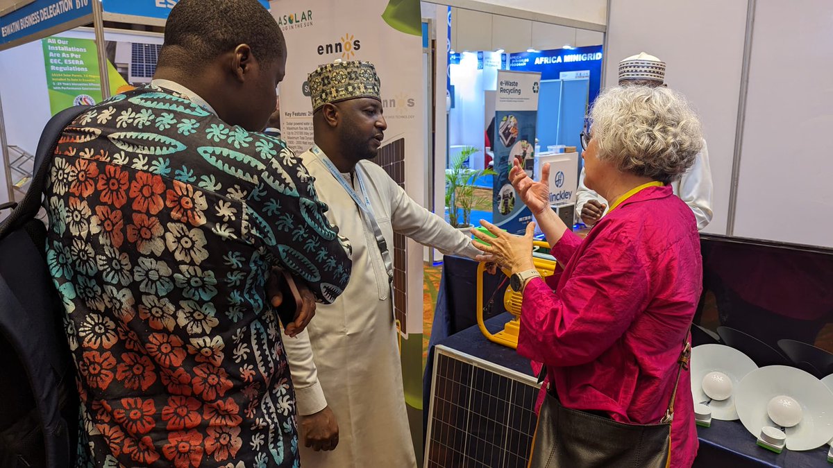 sunlightpump's tweet photo. The first day of #EAIF2024 got off to a flying start!
The #sunlightpump solar pump is attracting a lot of interest at the joint @asolar_ng and ennos booth.
We're delighted that so many people from the renewable energy sector have come to the event.
⚡☀️
#solarpump #nigeria https://t.co/nLcovixfCS