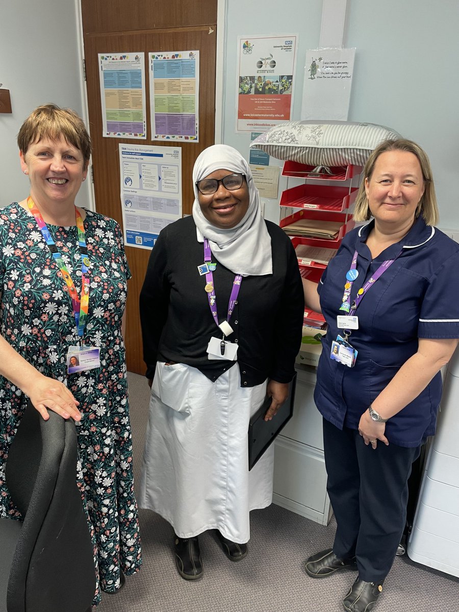 uhl_DOE's tweet photo. Congratulations to Maternity Support Worker Fatima Bazzi of the Meridian Community Team, who received a Patient Recognition Award today for her wonderful patient feedback!👏 @sueburtonDCN @HoggJulie @Leic_hospital @UHLKerryJ https://t.co/MYWAOn7nRY