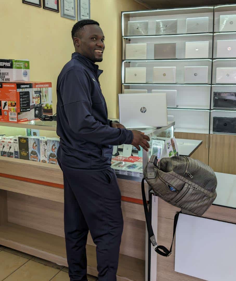 Happy customer🔥 Former national team player . HP PROBOOK 640 G4 I5 7TH