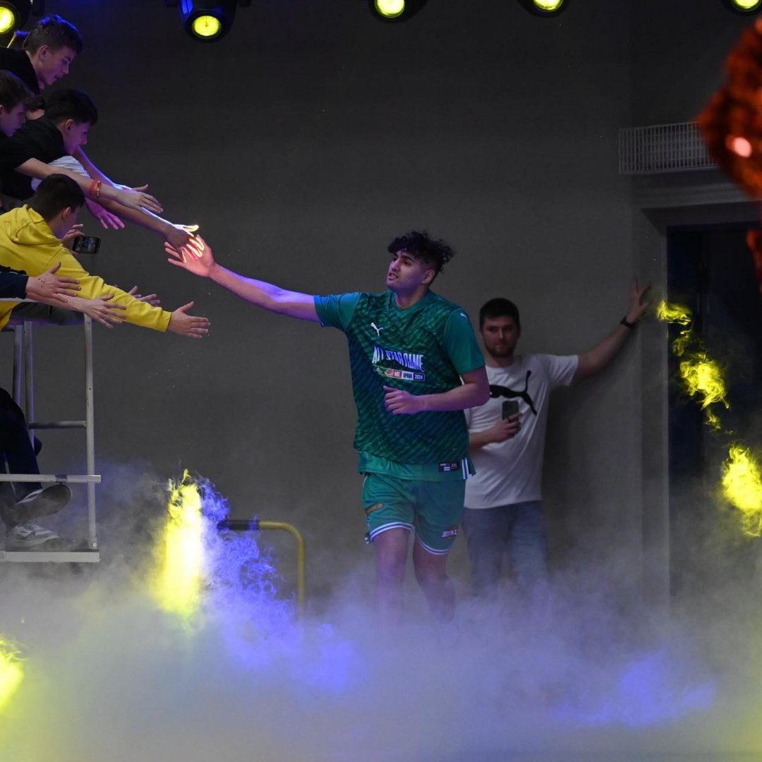 Good luck to former Terrier and 2022 Patriot League Player of the Year <a href="/Smathon123/">Sukhmail Mathon</a> as his Basketball Nymburk team is playing for a Czech Republic NBL championship this week. 

Sukh has had a phenomenal season thus far averaging 10.3 PPG and 8.3 RPG in NBL play. 

#GoBU