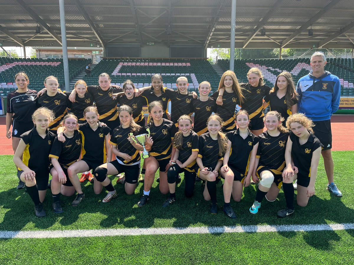 CAHS_PE's tweet photo. Congratulations to our U13 Girls Rugby Team who became the RGC Eryri Girls Champions today with a tough game v Ysgol Emrys winning marginally 32–29! @castellalun https://t.co/mwsG6IQ70f