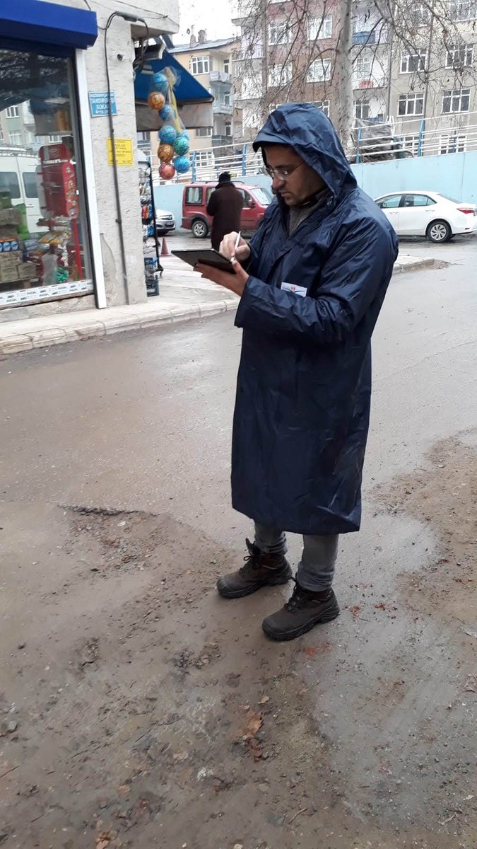 ZiyaettinAksak1's tweet photo. Yağmur ve Dolu Yağışlarında, 
Her Türlü Hava ve Saha Koşullarında Çalışıyoruz.
Teknik Hizmetler Sınıfı İçin Meslek Kanunu Bekliyoruz...

#THSMeslekKanunuBekliyor
 @MuhTekBayindir
 @MuhTekSaglik 
 @MuhTekEnerji
 @MuhTekBuro
 @MuhTekTrmOrmn
 @MuhTekUlastirma
 @MuhTekYerelYntm https://t.co/5tzUiHZl4k