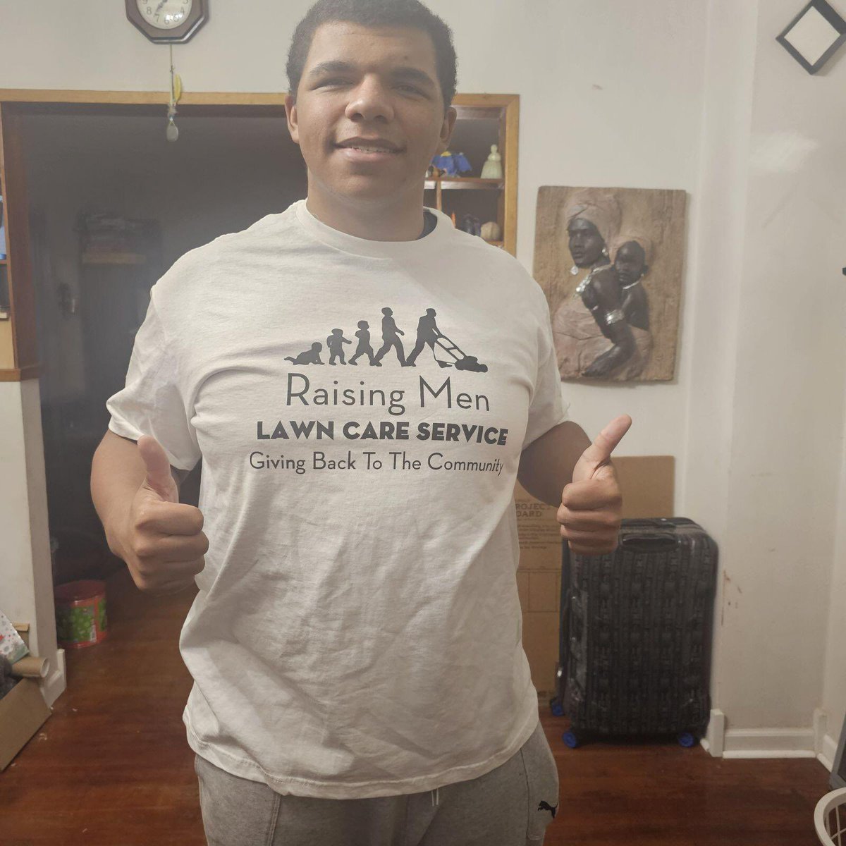King David of Lewiston, ID who recently signed up for our 50-yard challenge received his starter pack in the mail which included his Raising Men shirt, safety glasses, and ear protection. He is now fully equipped and ready to take on the challenge ! Do you have any words of