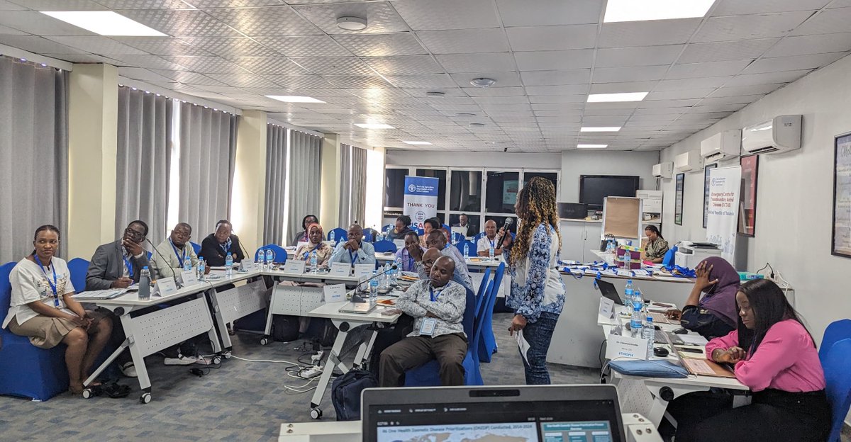 .@CDCgov, @AfricaCDC & @FAO, with @USAID funding, are training facilitators to support the prioritization of zoonotic diseases for Zanzibar, producing a list that will guide resource mobilization, allocation & collaboration to enhance optimal health outcomes for people & animals.