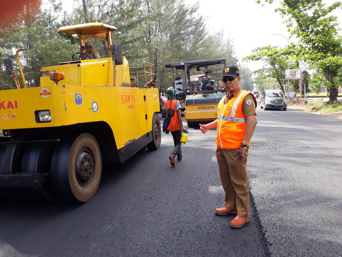 IndPurnama1971's tweet photo. Bekerja Keras Demi Kemajuan Provinsi Bengkulu. https://t.co/0zc72wPpfE