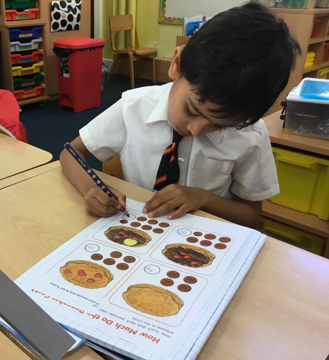 SJC_Infants's tweet photo. We’ve been working hard in #SJCR5 this week… learning about money! #SJCMathematics #SJCInfants https://t.co/KS4m7h86zS