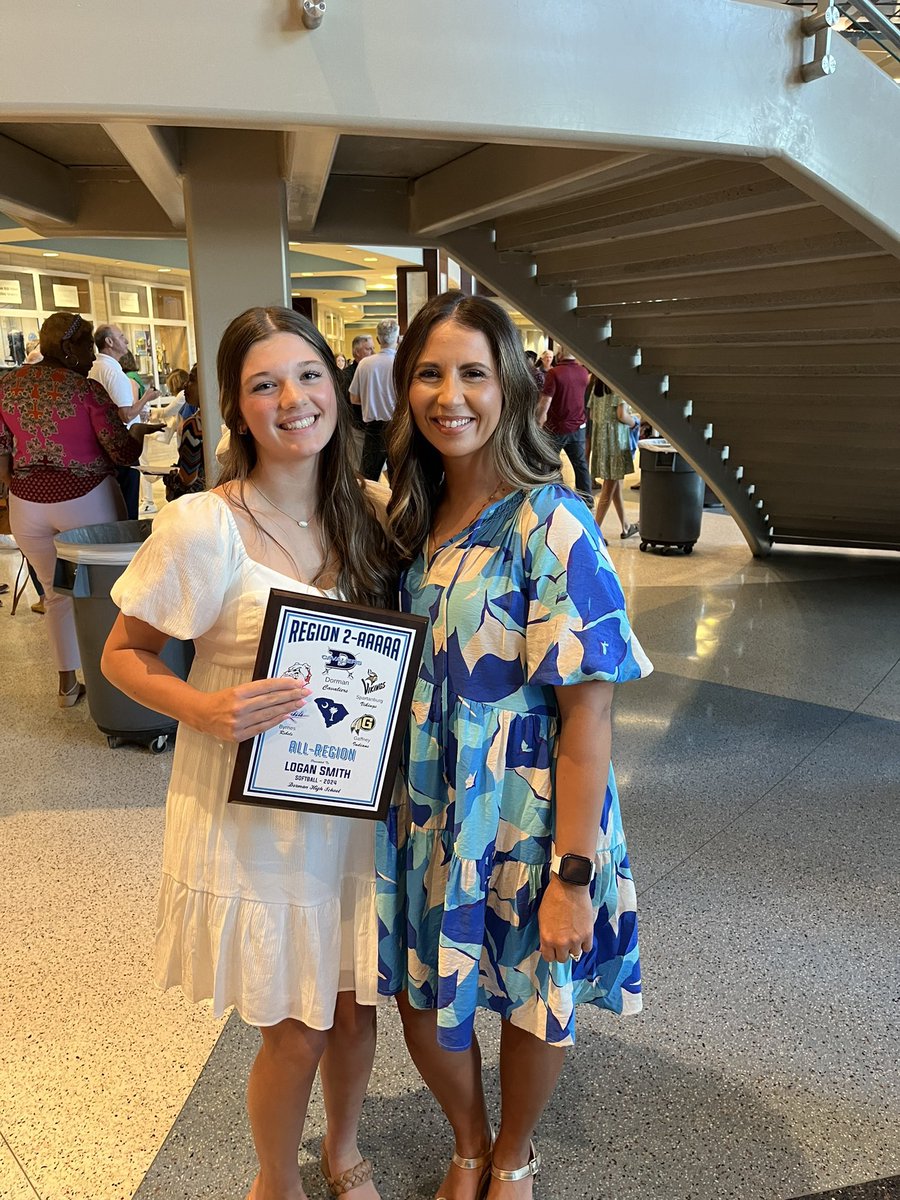 LoganSmith_2026's tweet photo. Ended my sophomore season attending the 2024 Gala for Dorman High School.  I want to thank my coaches and teammates for believing in me and pushing me this season as I was awarded All Region for SCHSL Region 2 AAAAA. @SoftballRecruit @SBRRetweets https://t.co/56skphEYfP