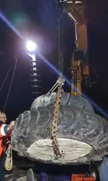 anl_Haifa's tweet image. In March 2022, we went on a night activity to sink wights in order to use them on our underwater observatory project.

#ScienceMatters
#ScienceIsCool
#TechScience
#EngineeringLife