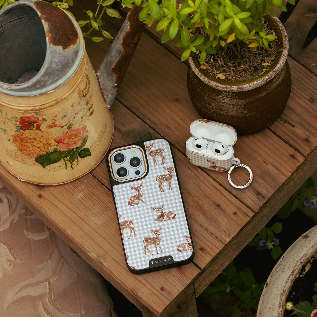 In my Cottage Core era 💐🦌

#burgaofficial #phonecase #cottagecore #gardentime