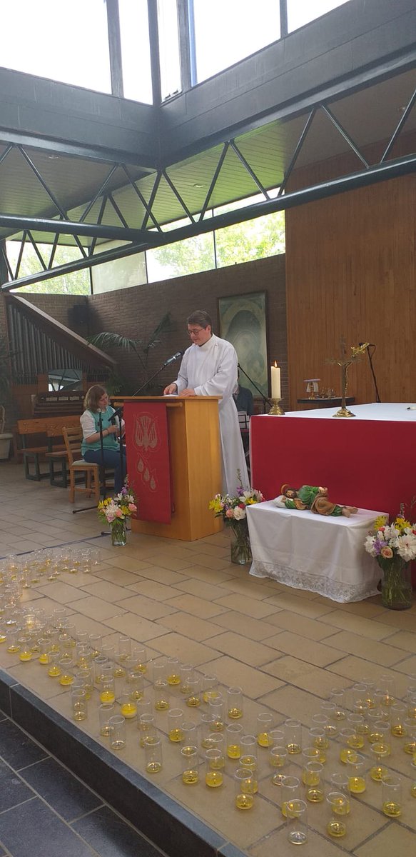 RadioMariaB's tweet image. Het was een gezegend Pinksterweekend bij Radio Maria.

Hier zijn nog enkele foto' s van de Eucharistieviering van Pinkstermaandag.