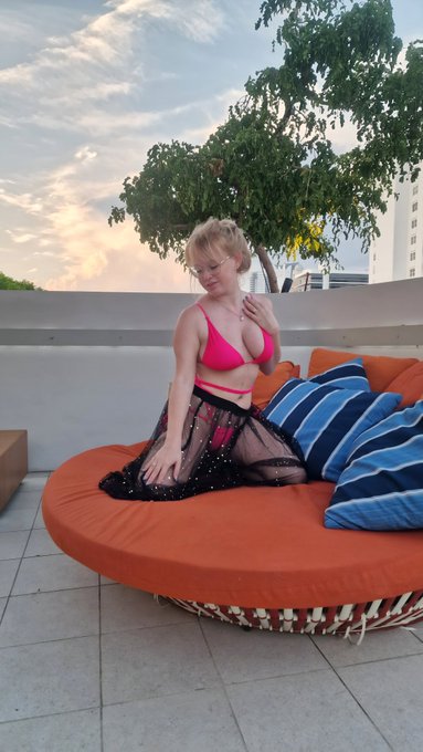 It's my birthday this week 🥳 https://t.co/WExvj2zsqD<a href="/tag/mvsales"class="tags"><span>#mvsales</span></a>