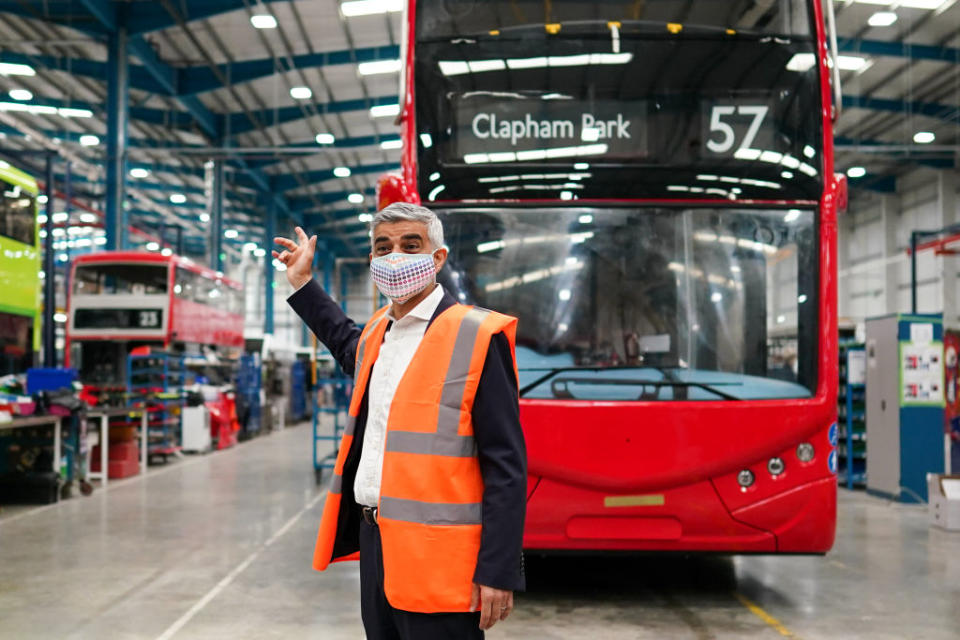 BYD nearing deal to supply 100+ 400-mile eBus BD11 (532kWh battery pack) to London's Go-Ahead transport group @ £400,000 each BYD has delivered 1800+ Buses in UK mkt thru local partner Alexander Dennis Bus can travel 0.9 miles/kWh plenty for day-to-day bus usage cases src